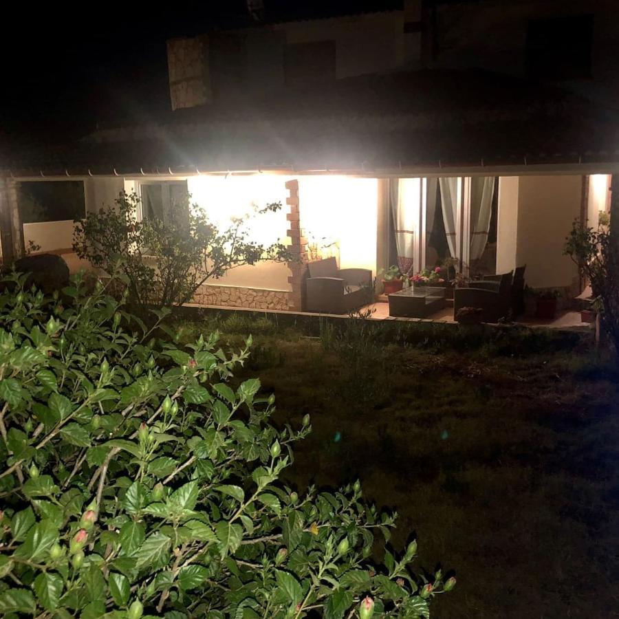 Villa Renzo E Lucia Sant Isidoro  Exterior foto