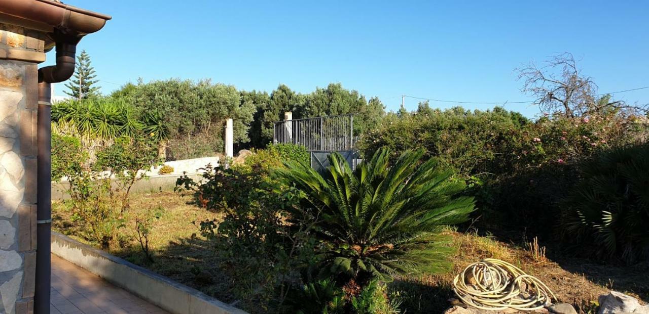Villa Renzo E Lucia Sant Isidoro  Exterior foto