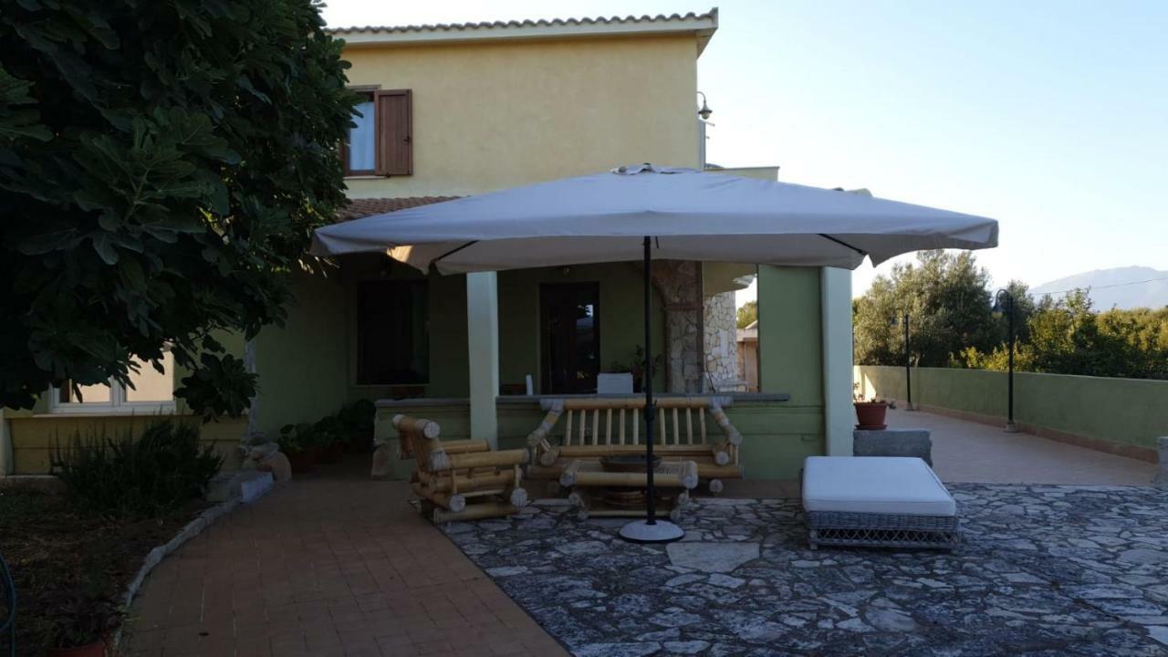 Villa Renzo E Lucia Sant Isidoro  Exterior foto